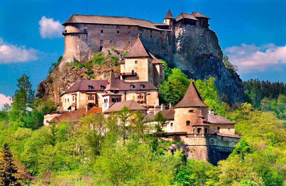 Оравский Град – один из самых красивых замков Словакии