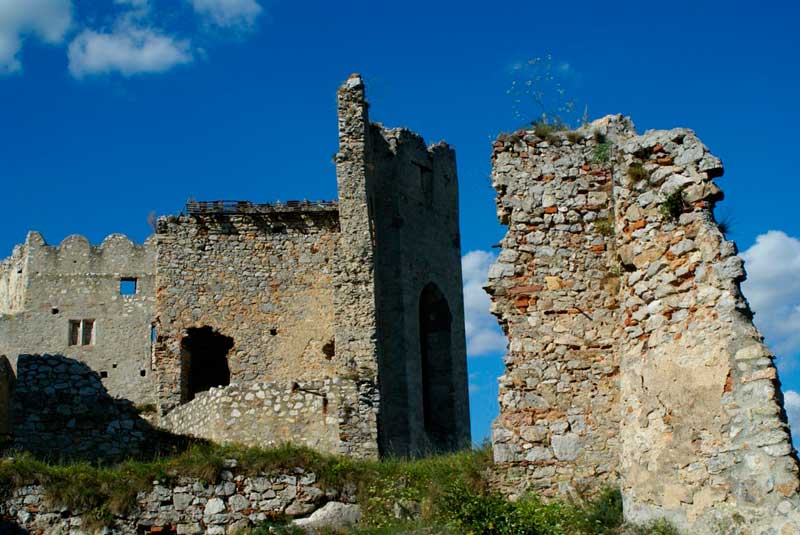 Замок Бецков в Словакии: история, описание